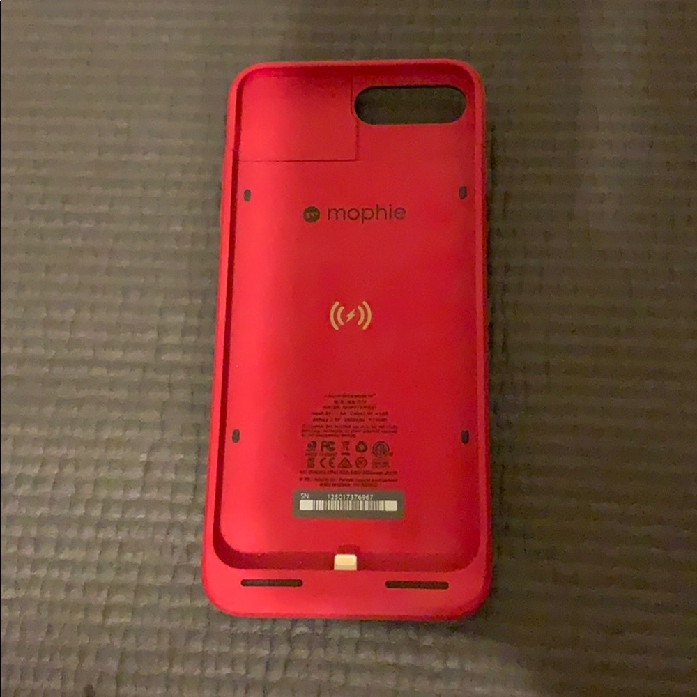 Red iPhone 7 Plus Mophie charging case